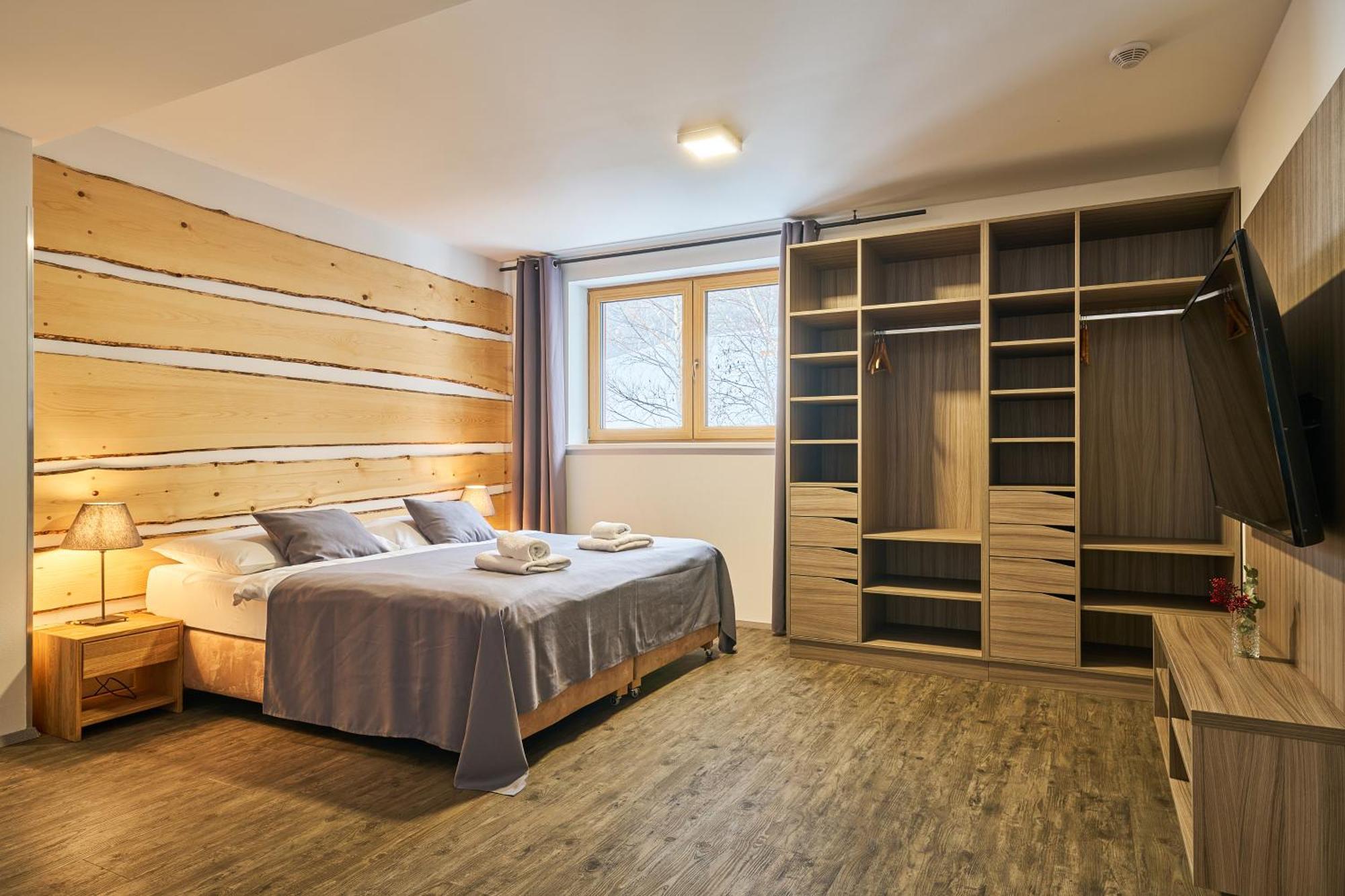 Hotel Obzor 페츠 포트 스네스코우 외부 사진