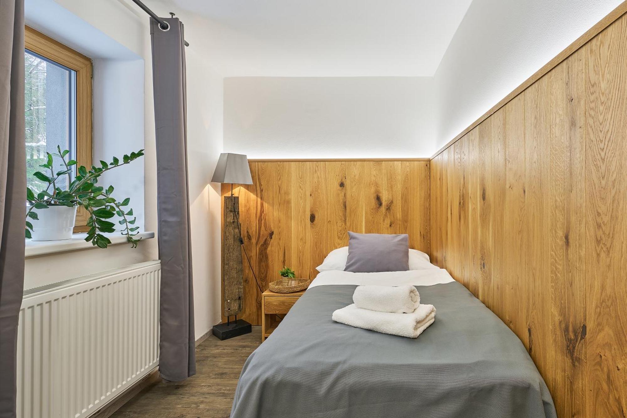 Hotel Obzor 페츠 포트 스네스코우 외부 사진