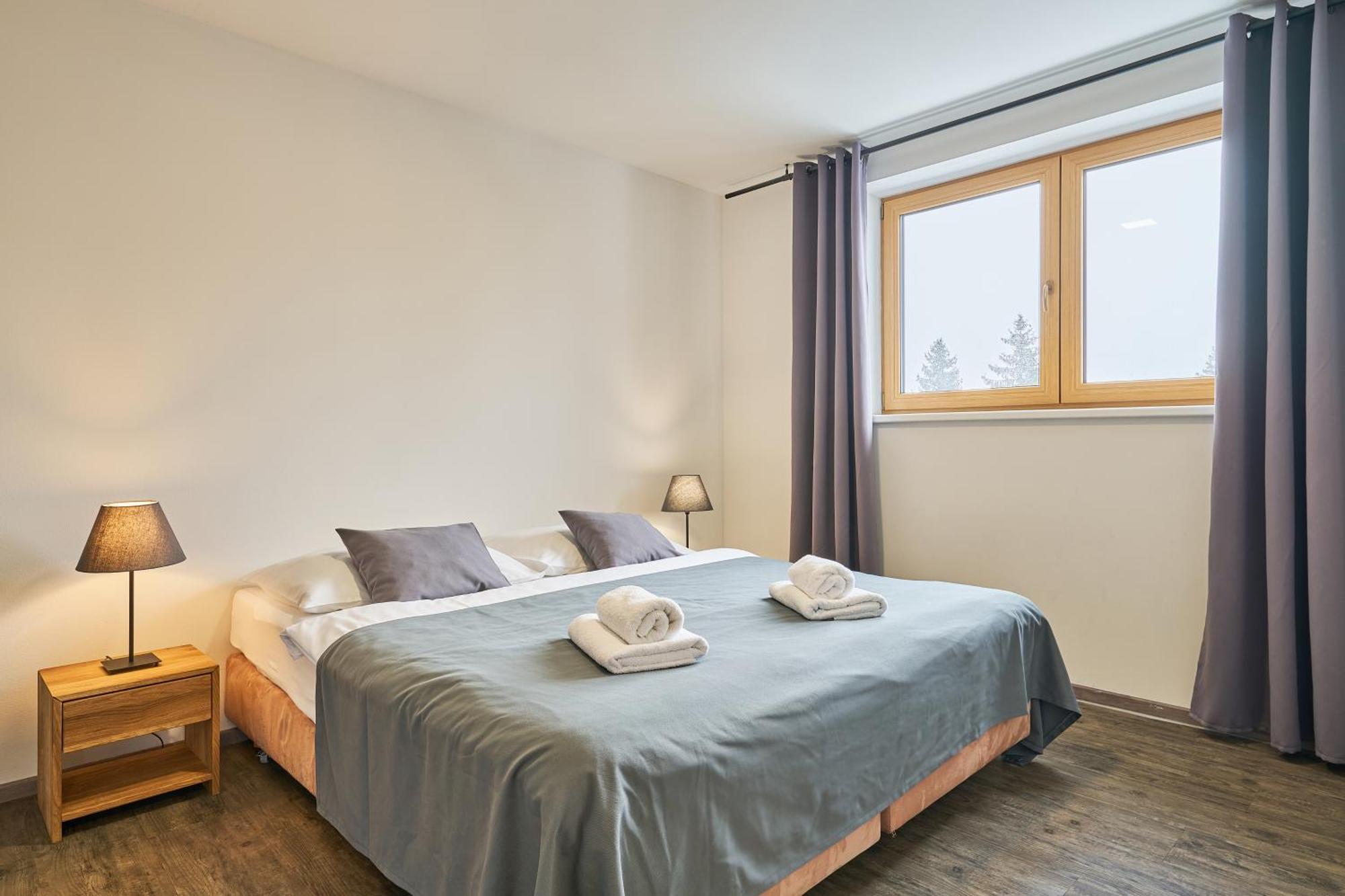 Hotel Obzor 페츠 포트 스네스코우 외부 사진
