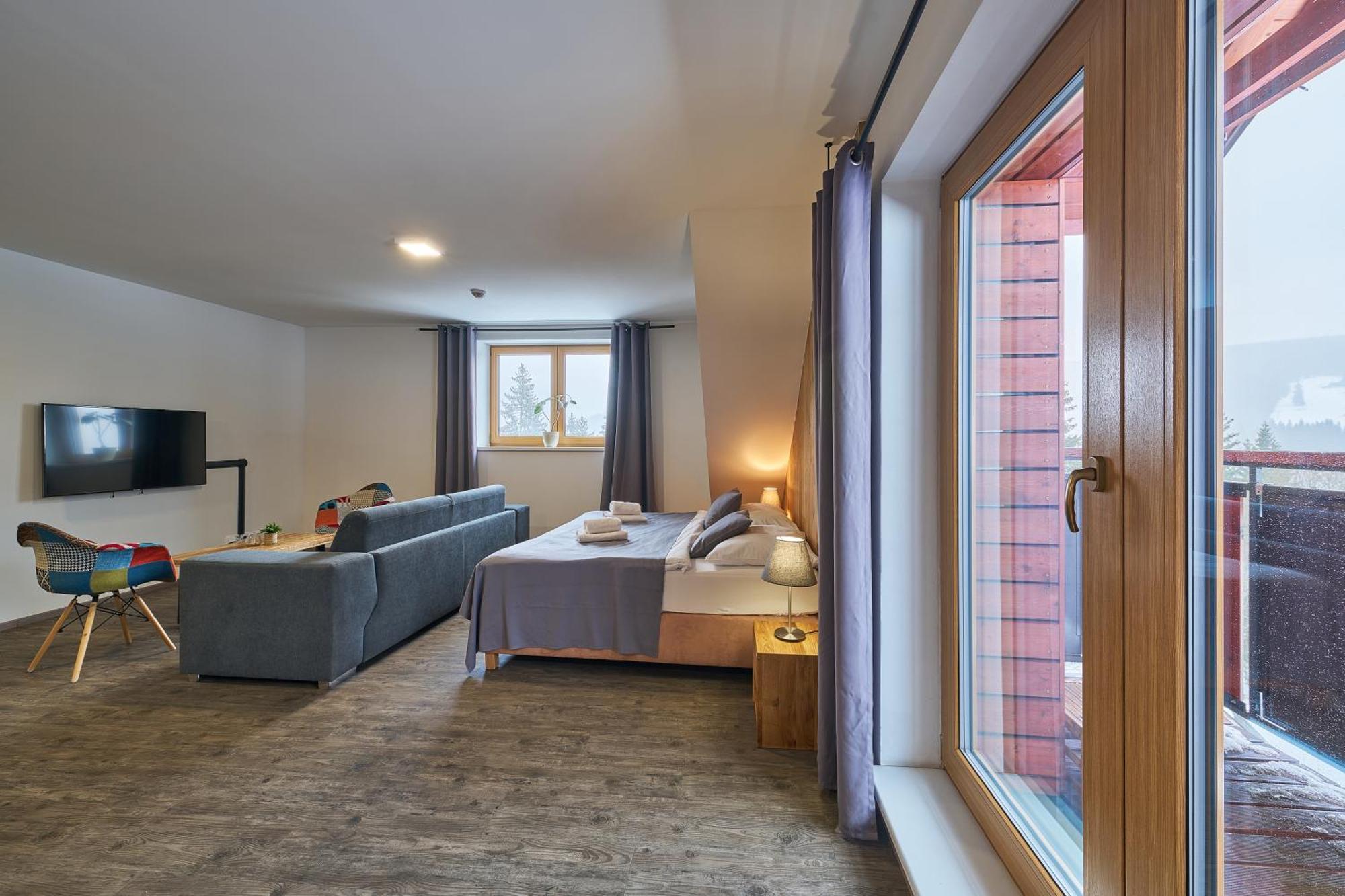 Hotel Obzor 페츠 포트 스네스코우 외부 사진