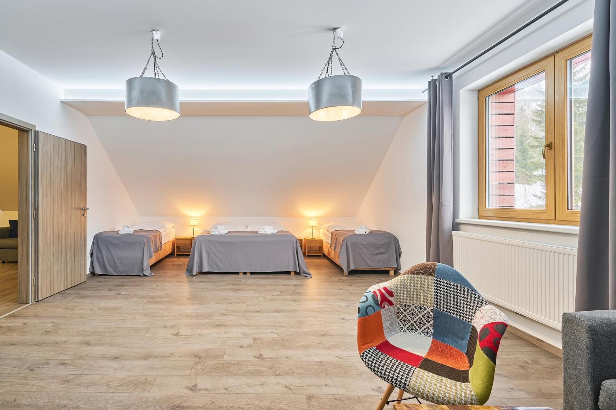 Hotel Obzor 페츠 포트 스네스코우 외부 사진