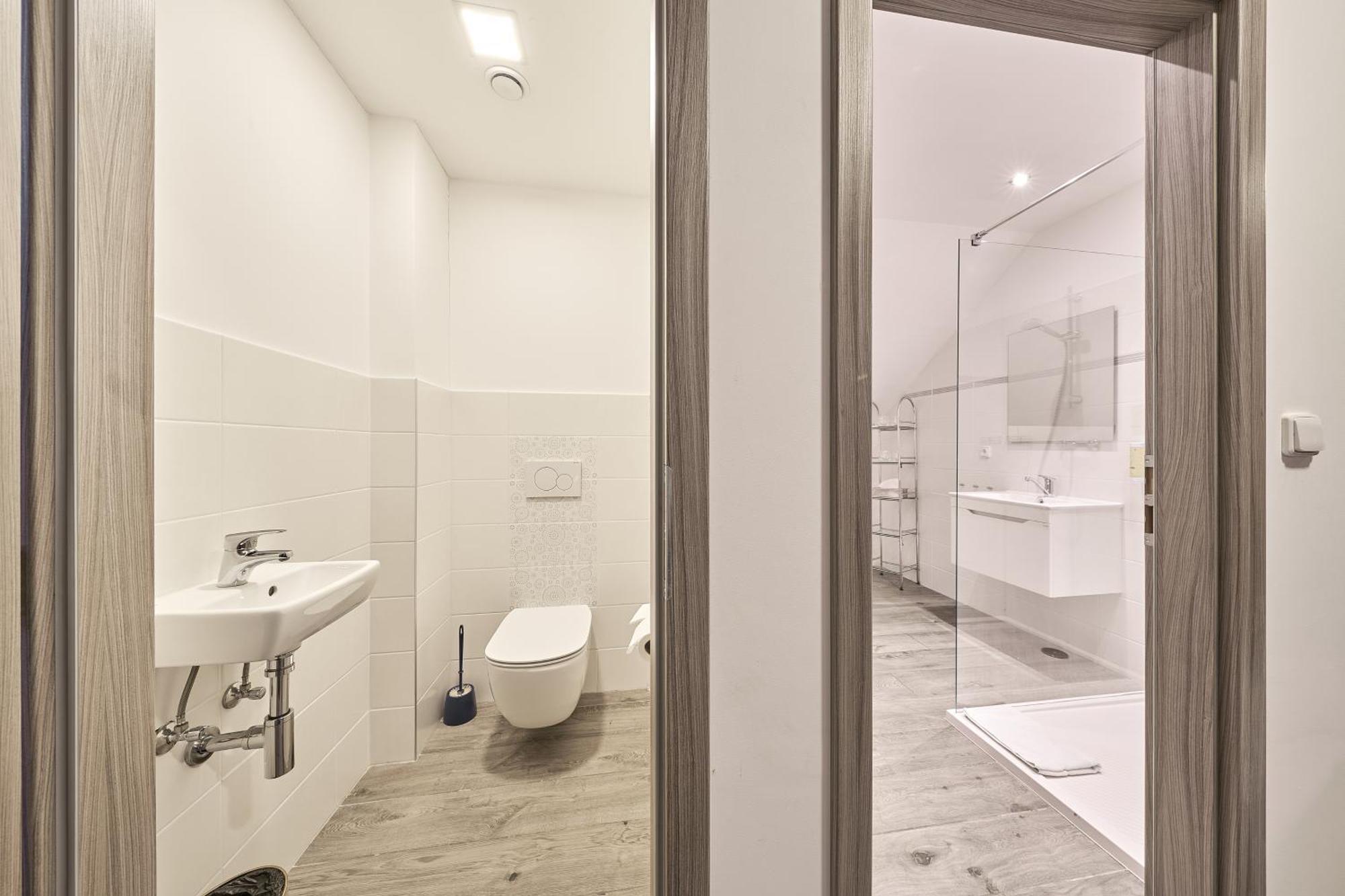 Hotel Obzor 페츠 포트 스네스코우 외부 사진