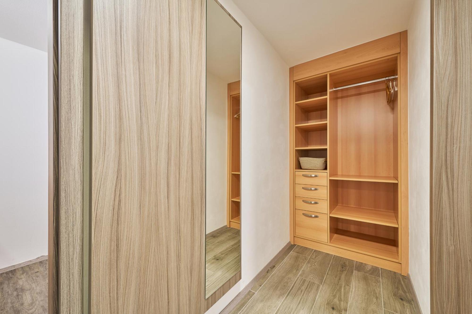 Hotel Obzor 페츠 포트 스네스코우 외부 사진