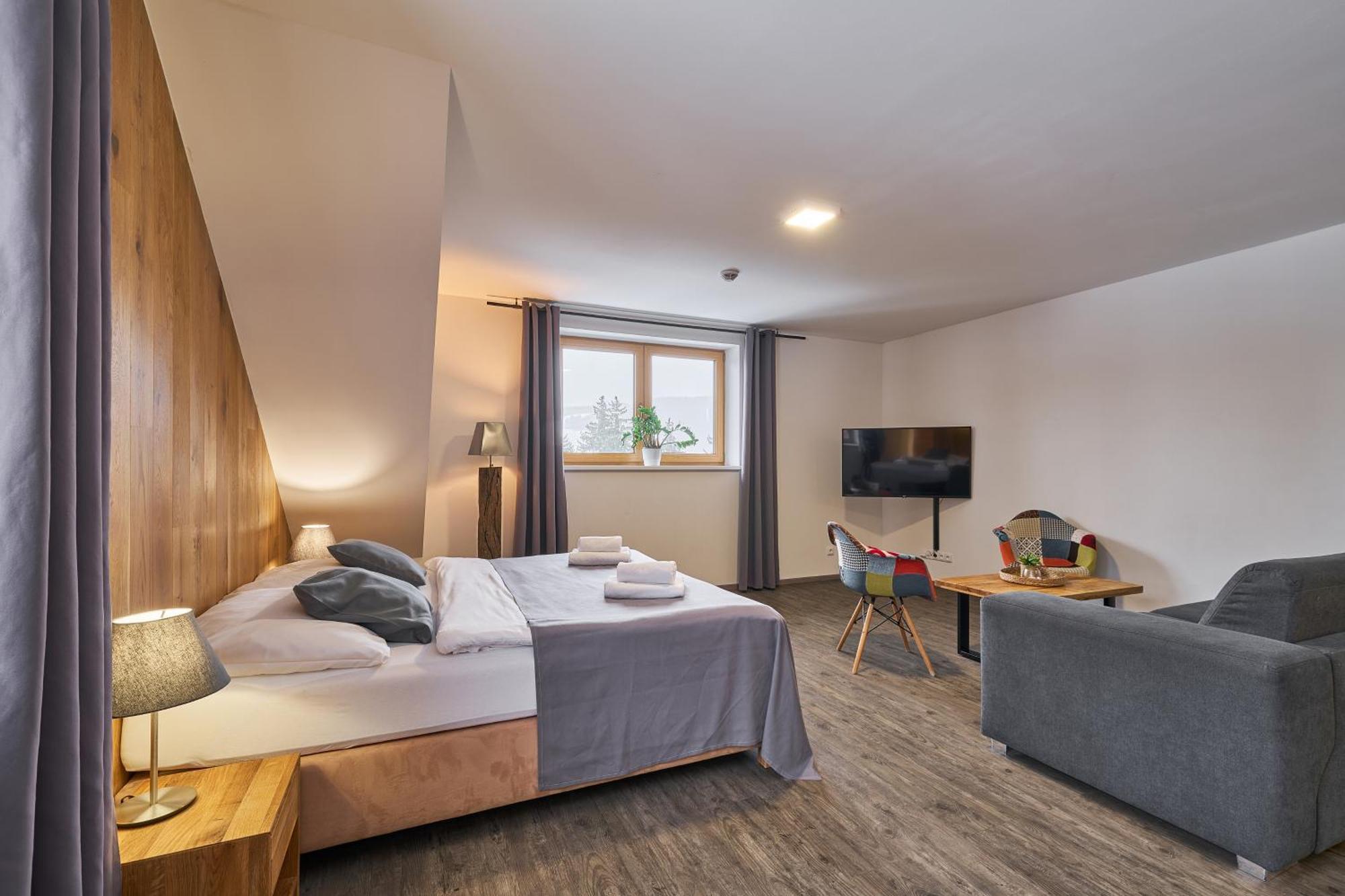 Hotel Obzor 페츠 포트 스네스코우 외부 사진